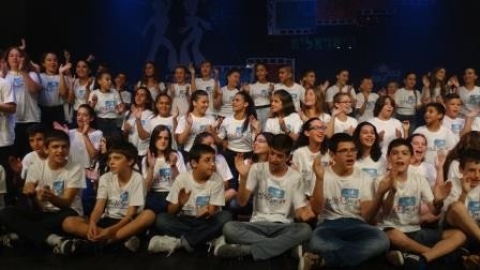 טקס סיום בוגרי דליות יוני 2014.jpg